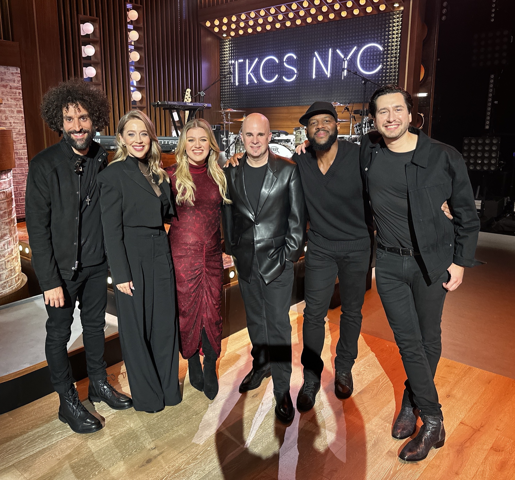 Kelly Clarkson with My Band Y'all on the TKCS NYC set